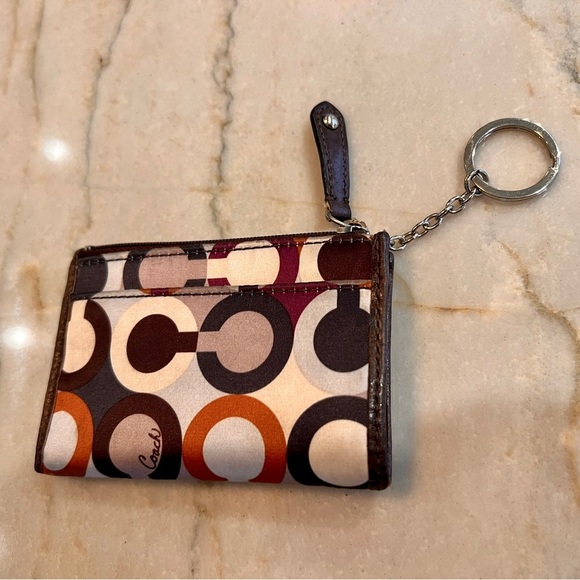 Coach Madison Maggie Keychain Coin Purse in great condition. Rare purple/orange - Picture 3 of 5